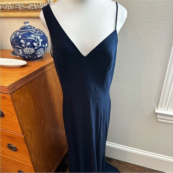 NWT Xscape "APRIL" LONG JERSEY KNIT
TWO TONED ASYMMETRICAL STRAP DRESS - Picture 4 of 8